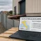 Rischio alluvioni PMI: capannone con paratie anti-alluvione e mappa ISPRA per prevenzione e piano di emergenza